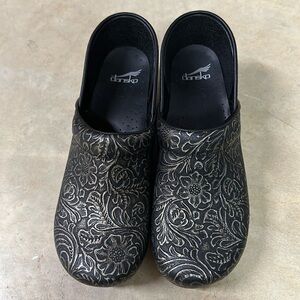 Dansko original clogs size 42!